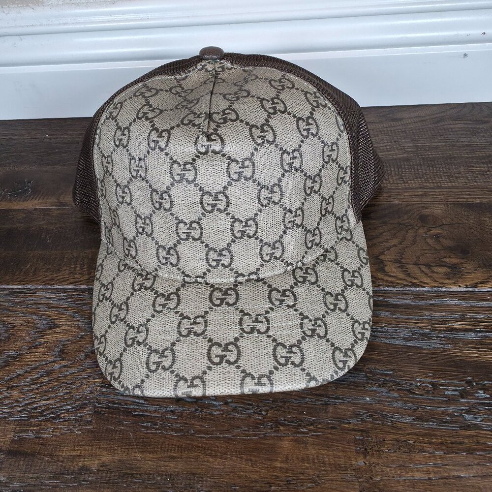New Gucci GG Supreme Baseball Hat Medium RARE